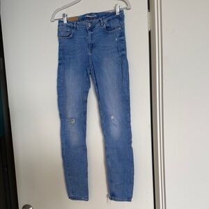 Zara Women’s Light Blue Skinny Jeans
